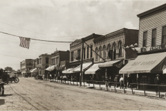 1910 Hitching posts on Lake Street