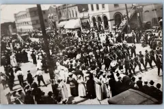 1914 Parade